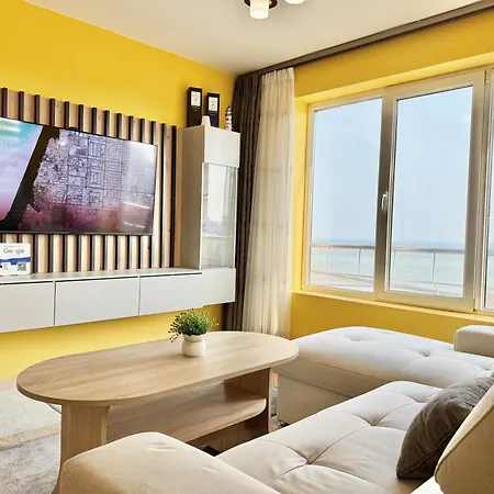 Daire Seasky Smarthome Penthouse For 6 Guests With Private Parking 5 Minutes аway From And Centre *